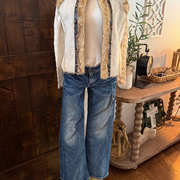 BKE Buckle Distressed Stretch Jeans - Picture 1 of 5